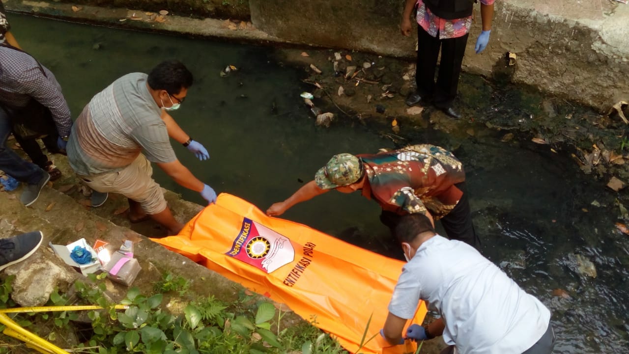 Mayat Tanpa Identitas Mengambang Di Sungai Kali Cigalugur Purwakarta Post